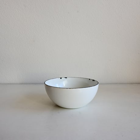 ARABIA FINEL Enamel BOWL / アラビア・フィネル  琺瑯ボウル（ホワイト）φ:10cm