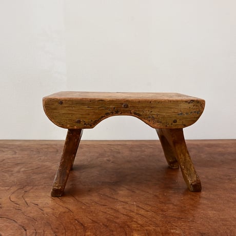 Sweden Decoration stand / スウェーデン 木製の小さな飾り台 スツール A-2