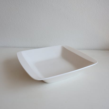 Finland  FISKAMIN  Plate with hands  / フィンランド フィスカミン メラミン製の持ち手付き深皿