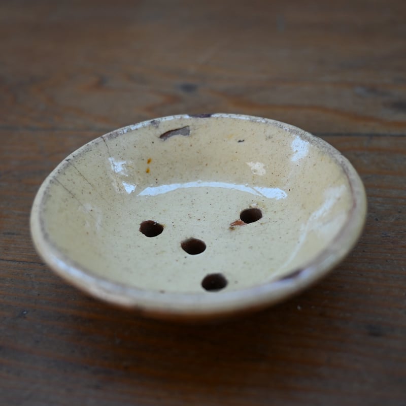 フランス アンティーク 南仏黄釉 穴あき小皿2枚セット | landverse