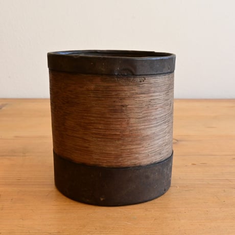 France Antique  Measuring cup  / フランス アンティーク 木と鉄の計量カップ H:12.7cm