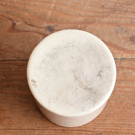 France Antique  light yellow Pot / フランス  浅黄色のポット