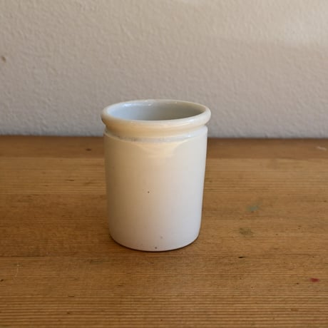 France Antiques white porcelain Pot / フランス アンティーク 白磁ポット A-2