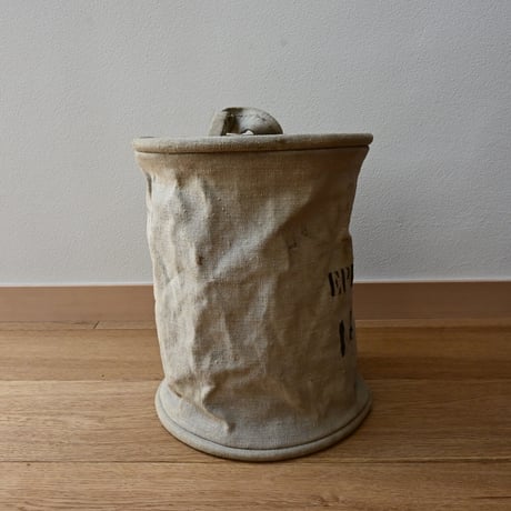 France Antique canvas bucket / フランス アンティークのキャンバスバスケット  A