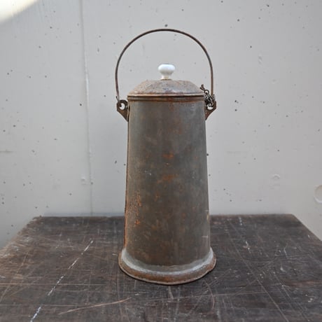 France Tin Pot Objet / フランス 古いブリキのポット