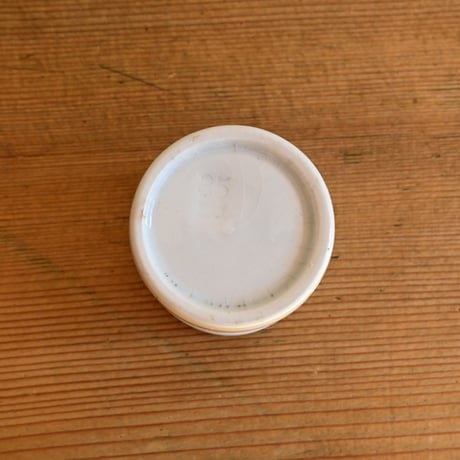 France Antiques white porcelain Pot / フランス アンティーク 白磁ポット A-2