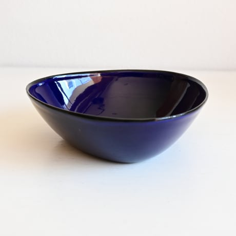Sweden Enamel Triangle Bowl / フィンランド ERKERデザインの三角ホーローボウル 濃紺