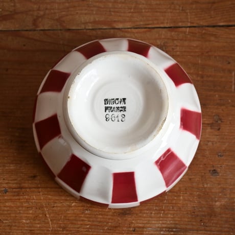 France Antique Cafe Bowl "DIGOIN" / フランス  カフェオレボウル 赤の市松模様 B