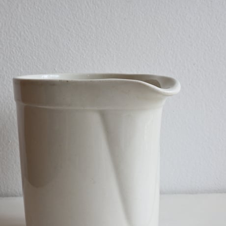 Finland  ARABIA 1L Pitcher / アラビア 1L  ピッチャー（乳白色）