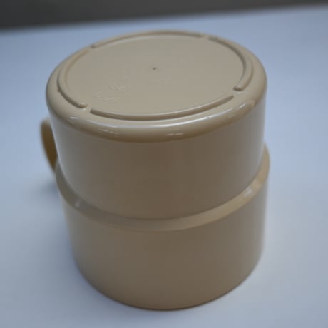 Sarvis Tauno Tarna plastic cup / サルヴィス社 タウノ・タルナ プラスチック 持ち手付きコップ ベージュ