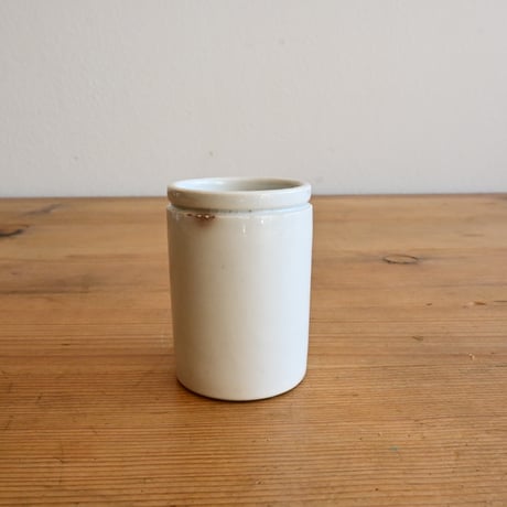 France Antiques white porcelain Pot / フランス アンティーク 白磁ポット A-1