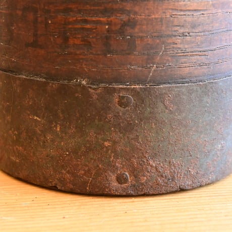 France Antique  Measuring cup  / フランス アンティーク 木と鉄の計量カップ H:10.5cm