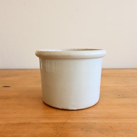France Antiques Faience Fine Pot / フランス アンティーク 白錫釉のポット φ:13.7cm