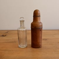 France Antique Maison Violet  / フランス アンティーク ヴィオレ社の香水ボトルと木製ケース