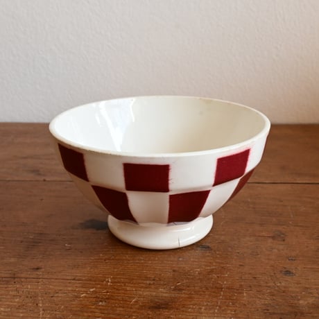 France Antique Cafe Bowl "DIGOIN" / フランス  カフェオレボウル 赤の市松模様 A