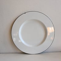 ARABIA FINEL Enamel Plate by Leif Eriksson / フィネル レイフ・エリクソン  琺瑯プレート（ホワイト）φ:28cm A