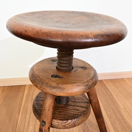 France Antiques Adjustable Stool / フランス アンティークの回転式スツール