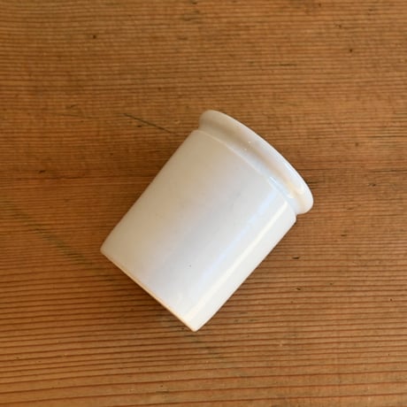 France Antiques white porcelain Pot / フランス アンティーク 白磁ポット A-2