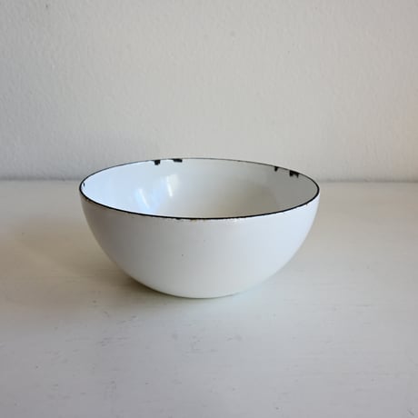 ARABIA FINEL Enamel BOWL / アラビア・フィネル  琺瑯ボウル（ホワイト）φ:10cm