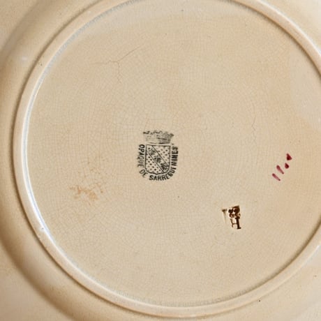 France Antique SARREGUEMINES  / フランス  サルグミンヌ窯 トランプクイーンと小人 B