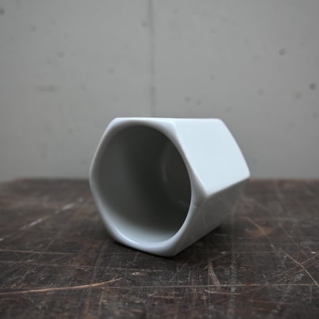 FRANCE OLD HAUTE PORCELAINE YALACTA / フランス  古い六角形のヨーグルトカップ 白磁 面取 コップ