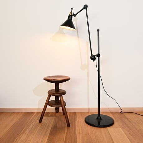 France Antiques Adjustable Stool / フランス アンティークの回転式スツール