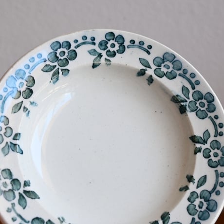 France Old Kids Pottery  / フランス アンティーク 緑の花柄のままごと皿 B