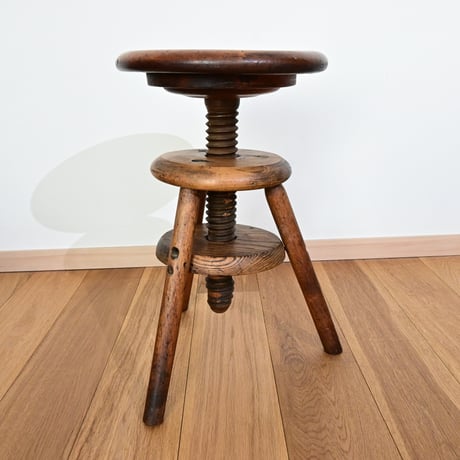 France Antiques Adjustable Stool / フランス アンティークの回転式スツール
