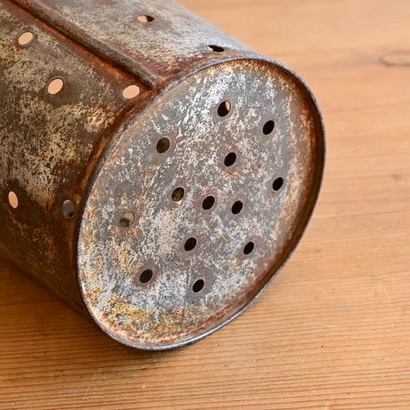France Old Tin Cheese mold  / フランス 古いブリキの穴あき容器