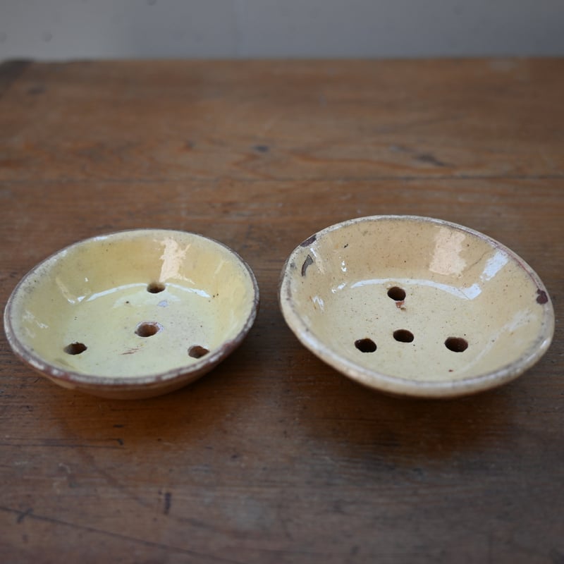 フランスアンティーク アルミ穴あきたらい フランスアンティーク アルミ穴あきたらい 大型 アイアン製