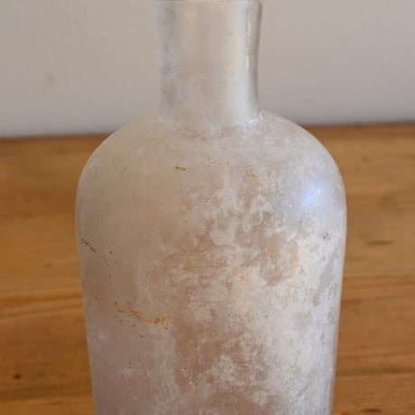 France Antique Bottle  / フランス アンティーク 銀化したファーマシーボトル