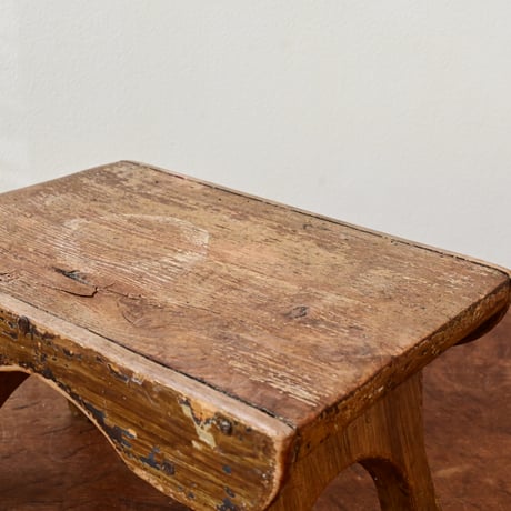 Sweden Decoration stand / スウェーデン 木製の小さな飾り台 スツール A-2