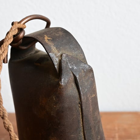 France Antique Cowbell  / フランス アンティーク のカウベル