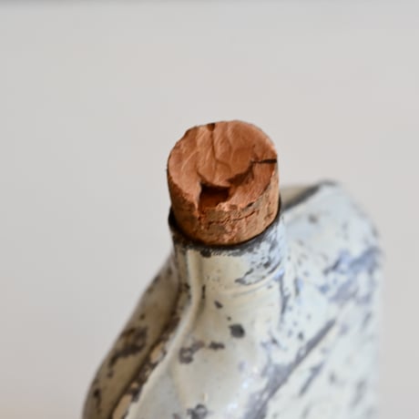 France Antique gunpowder Bottle  / フランス アンティーク 火薬ボトル（ホワイト）B