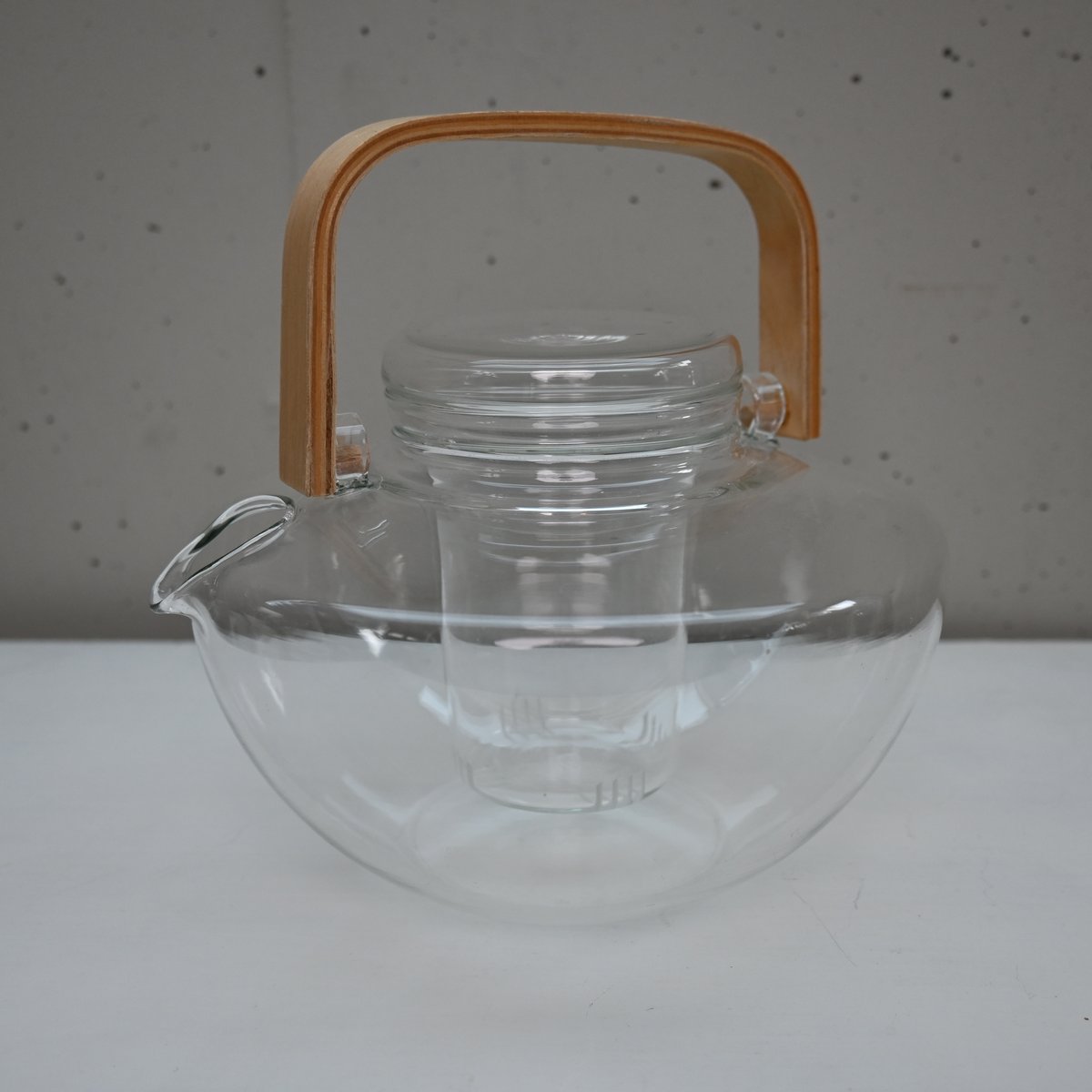 美品 JENAER GLAS ティーポット1.4L づらい