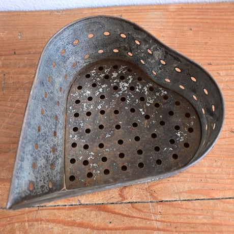 France Old Tin Cheese mold  / フランス 古い フランスのチーズ作りの古いハート型モールド B