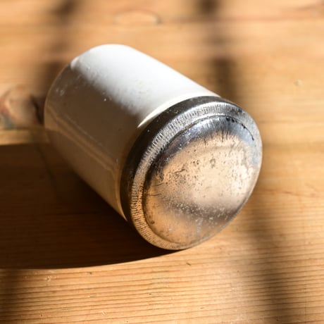 France Antique canister / フランス アンティーク アルミ蓋の白磁キャニスター B
