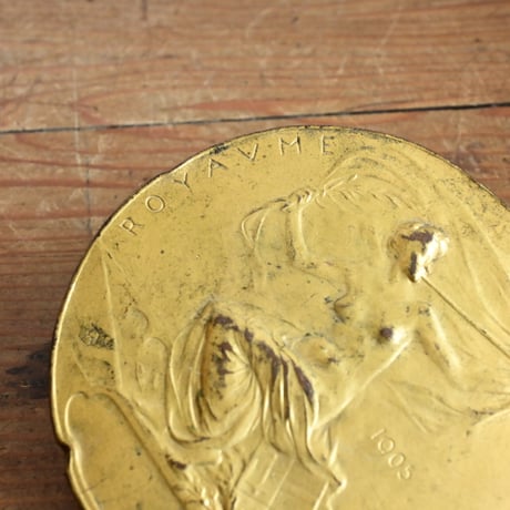 France Antique Gold Medal  / フランス アンティーク 金のメダルのオブジェ
