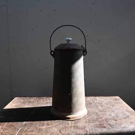 France Tin Pot Objet / フランス 古いブリキのポット