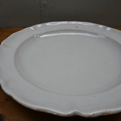 France Old Moustiers Plate / フランス 古いムスティエの大皿