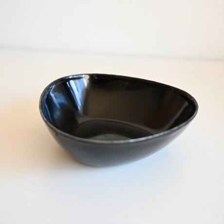 Sweden Enamel Triangle Bowl / フィンランド ERKERデザインの三角ホーローボウル ブラック