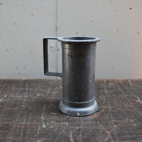 France Antique Pewter Measuring cup  / フランス アンティーク ピューターのメジャーカップ