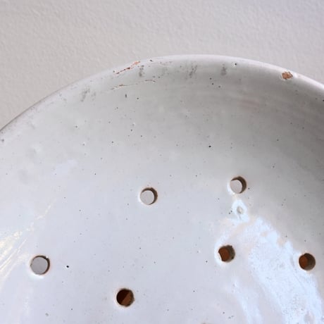 France Antique Moustiers Faience Faisselle / フランス アンティーク ムスティエの穴あきボウル