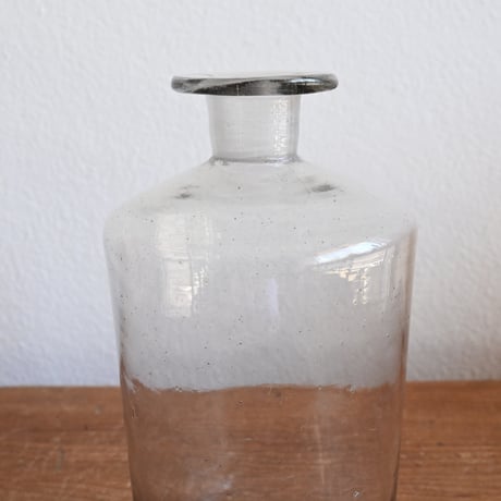 France Antique laboratory Glass bottle / フランス アンティーク 蓋付きラボラトリーボトル