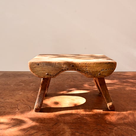 Sweden Decoration stand / スウェーデン 木製の小さな飾り台 スツール A-2