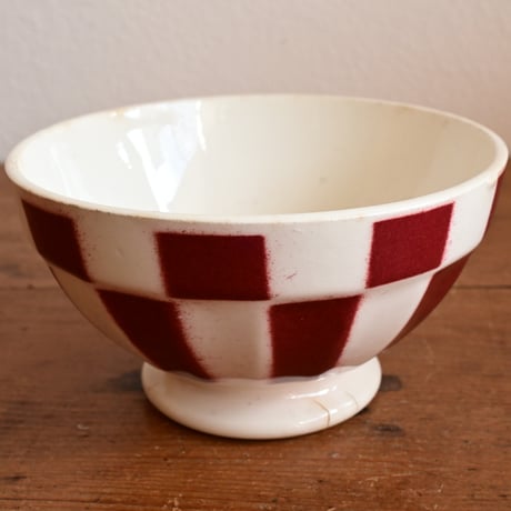 France Antique Cafe Bowl "DIGOIN" / フランス  カフェオレボウル 赤の市松模様 A