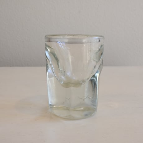 France Antique Shot Glass / フランス アンティーク トロンプルイユの6面取のショットグラス H:7.3cm