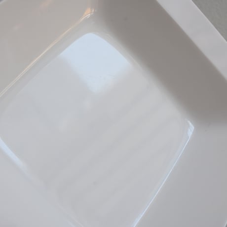 Finland  FISKAMIN  Plate with hands  / フィンランド フィスカミン メラミン製の持ち手付き深皿