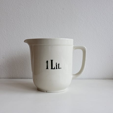 Finland  ARABIA 1L Pitcher / アラビア 1L  ピッチャー（乳白色）