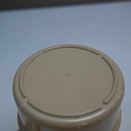 Sarvis Tauno Tarna plastic cup / サルヴィス社 タウノ・タルナ プラスチック 持ち手付きコップ ベージュ